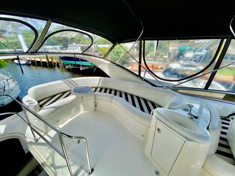 2008 Meridian 391 Sedan Bridge  517