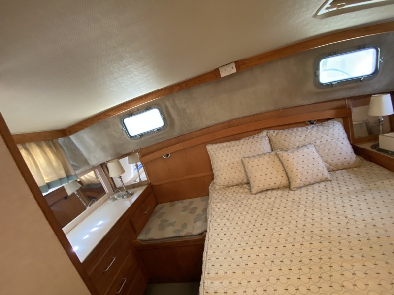 1986 Silverton Aft Cabin