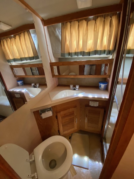 1986 Silverton Aft Cabin