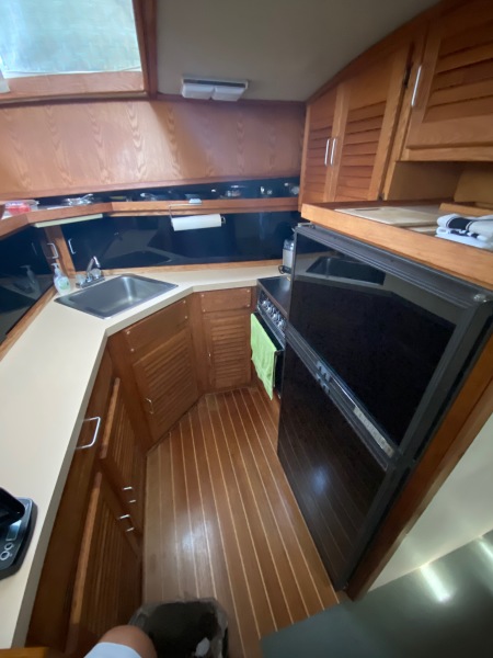1986 Silverton Aft Cabin