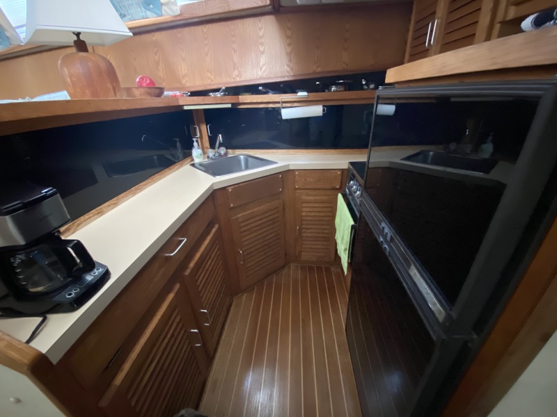 1986 Silverton Aft Cabin