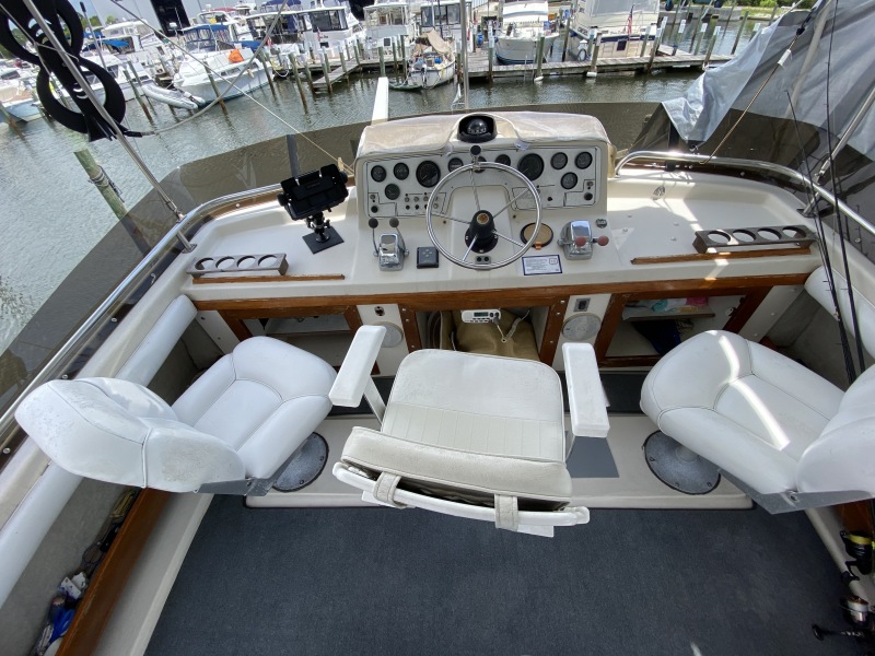 1986 Silverton Aft Cabin
