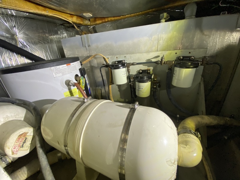 1986 Silverton Aft Cabin