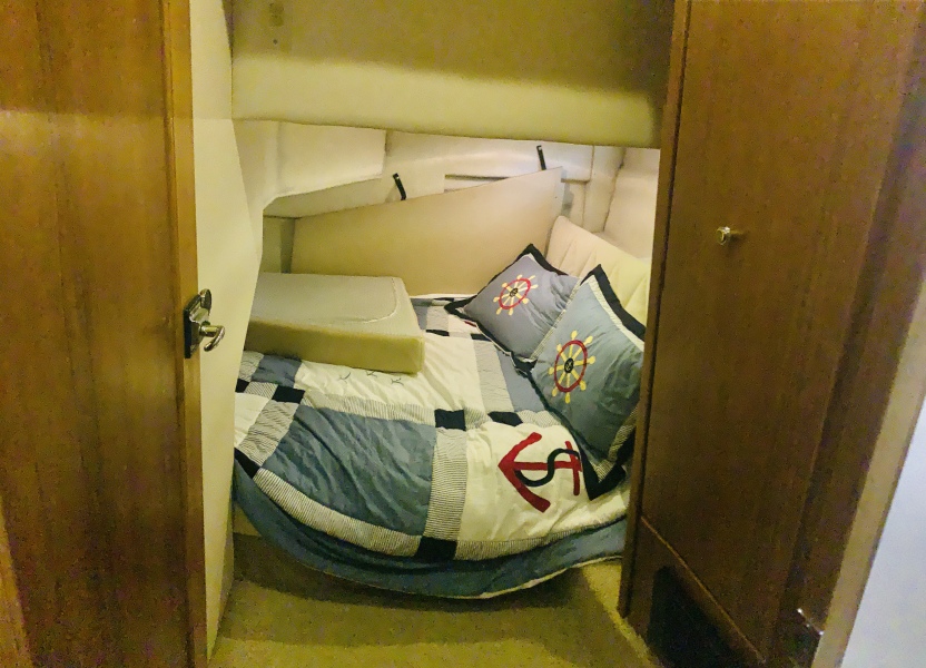 2000 Bayliner 3988