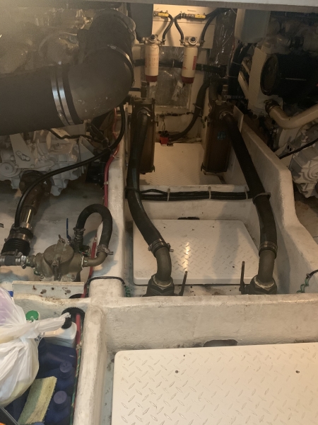 2000 Bayliner 3988