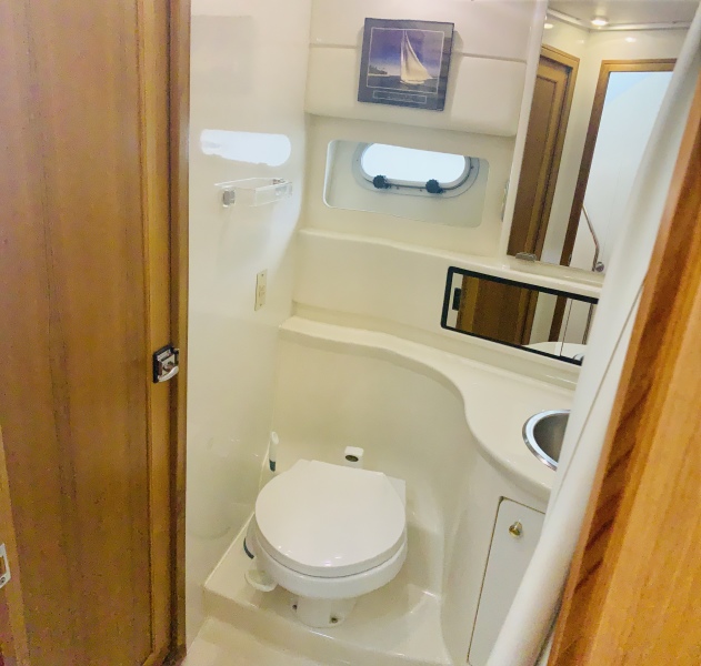2000 Bayliner 3988