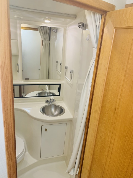 2000 Bayliner 3988