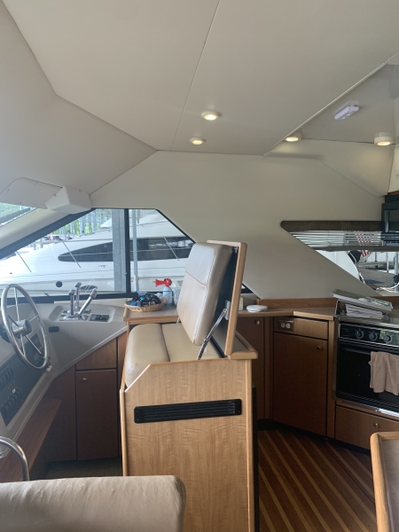 2000 Bayliner 3988