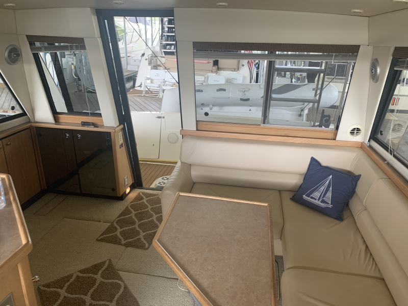 2000 Bayliner 3988