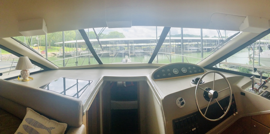 2000 Bayliner 3988