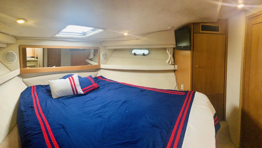 2000 Bayliner 3988