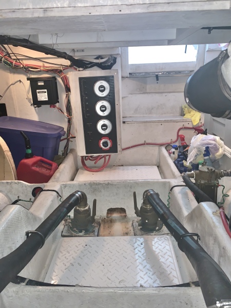 2000 Bayliner 3988