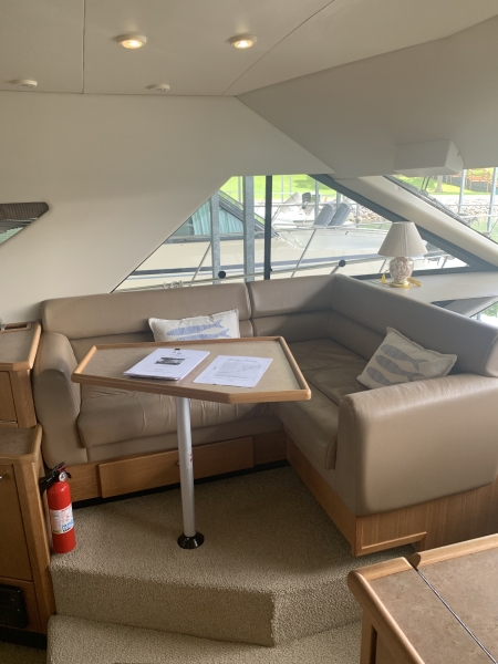 2000 Bayliner 3988