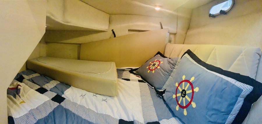 2000 Bayliner 3988