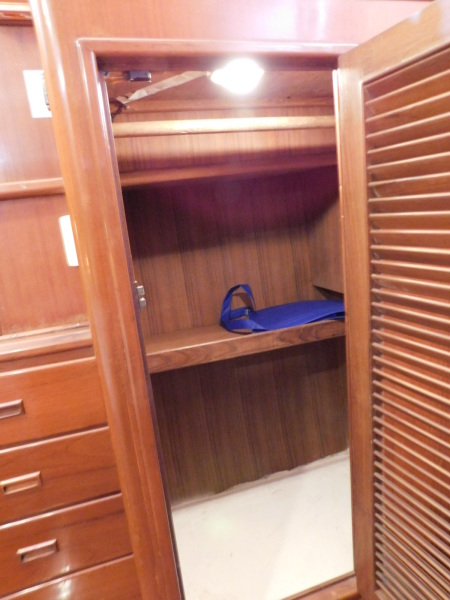 1998 Marine Trader Double Cabin