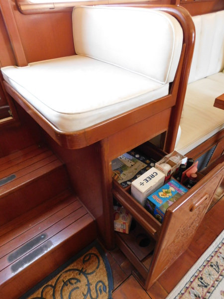 1998 Marine Trader Double Cabin