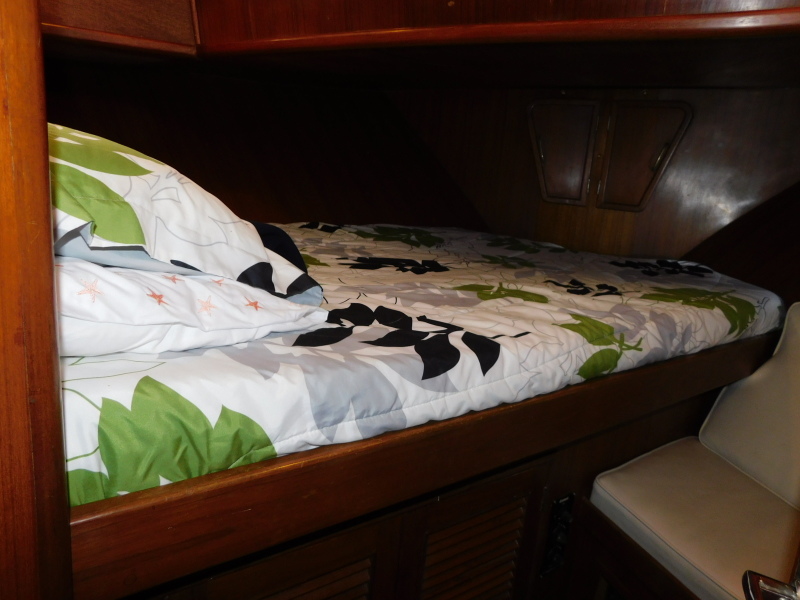 1998 Marine Trader Double Cabin