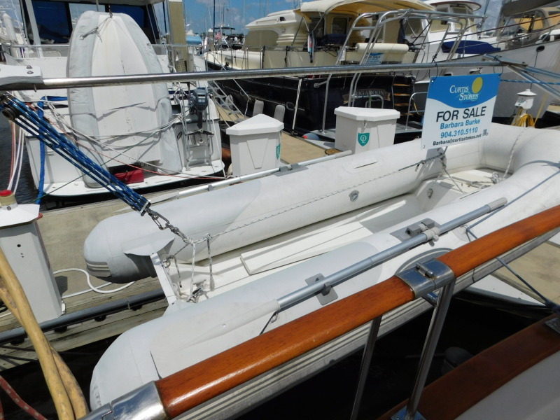 1998 Marine Trader Double Cabin