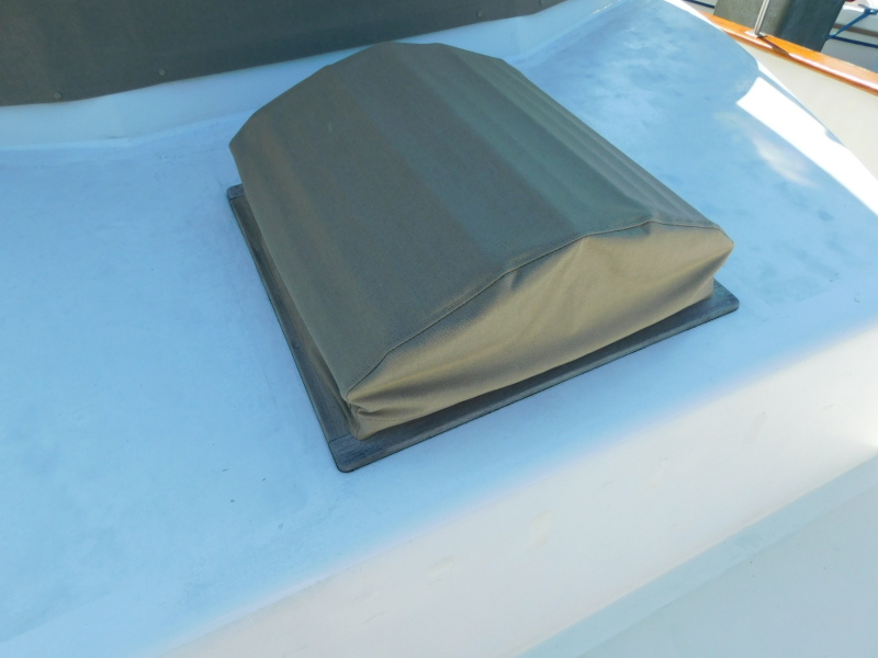 1998 Marine Trader Double Cabin
