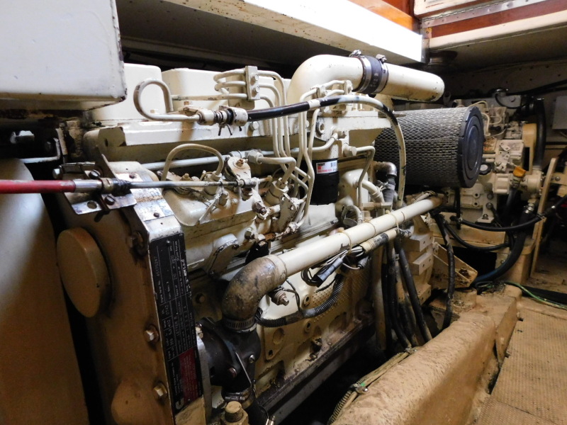 1998 Marine Trader Double Cabin