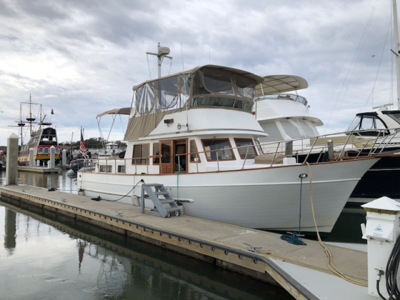 1998 Marine Trader Double Cabin