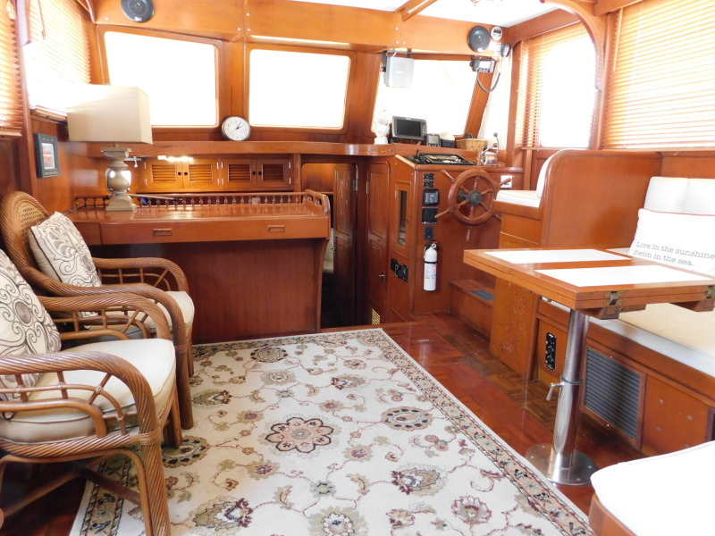 1998 Marine Trader Double Cabin
