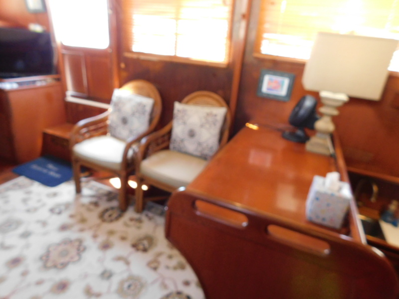 1998 Marine Trader Double Cabin