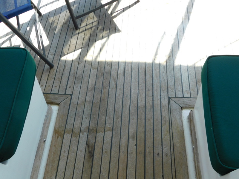 1998 Marine Trader Double Cabin