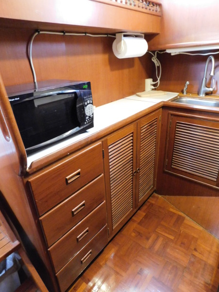 1998 Marine Trader Double Cabin