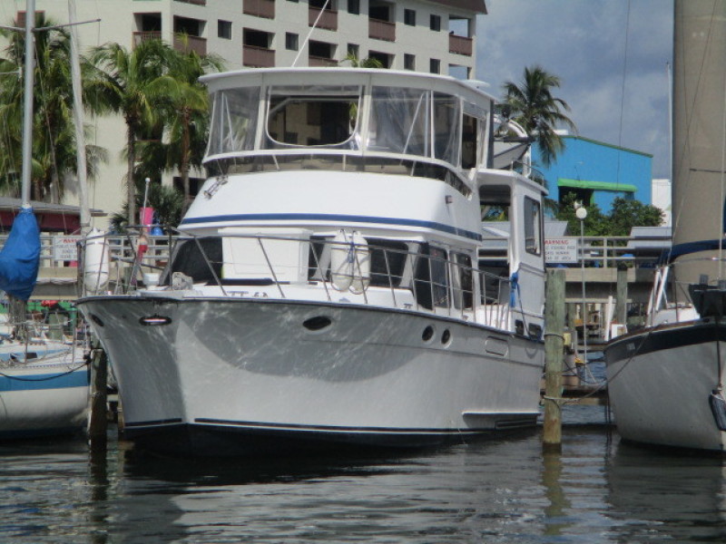 1990 Aquarius Trawler