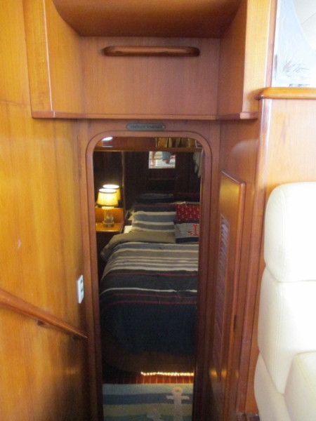 1990 Aquarius Trawler