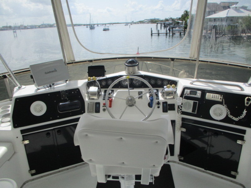 1990 Aquarius Trawler