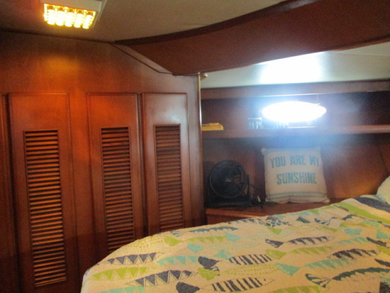 1990 Aquarius Trawler