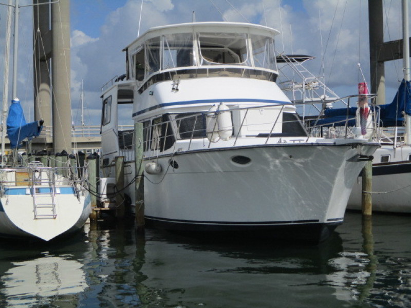 1990 Aquarius Trawler