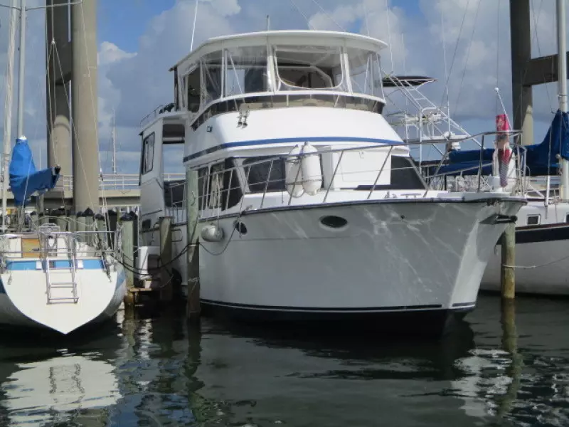 Linda Lee 45ft Aquarius Yacht For Sale