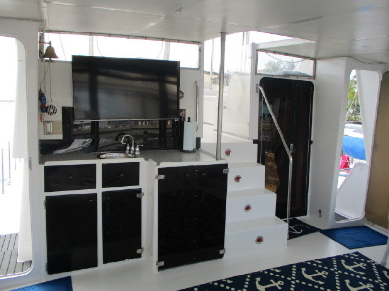 1990 Aquarius Trawler