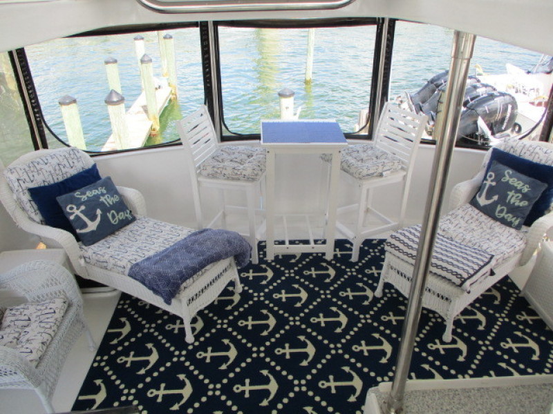 1990 Aquarius Trawler