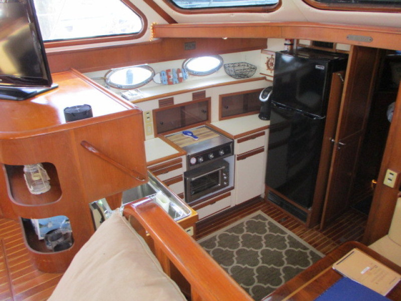 1990 Aquarius Trawler