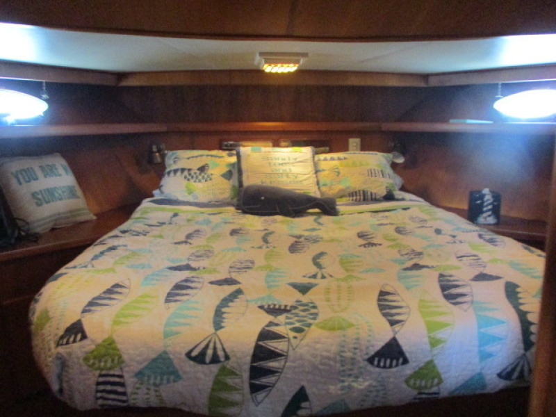 1990 Aquarius Trawler