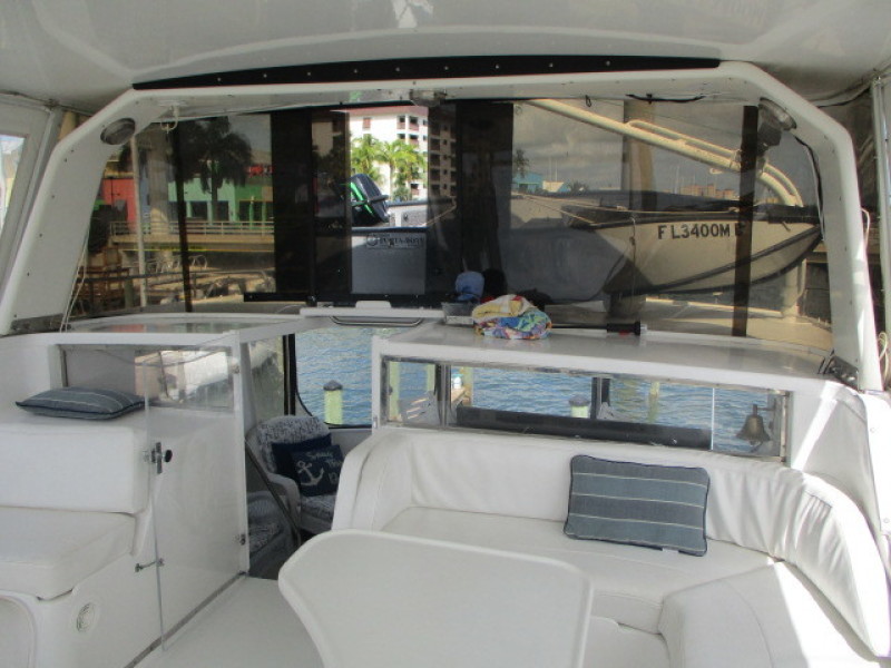 1990 Aquarius Trawler