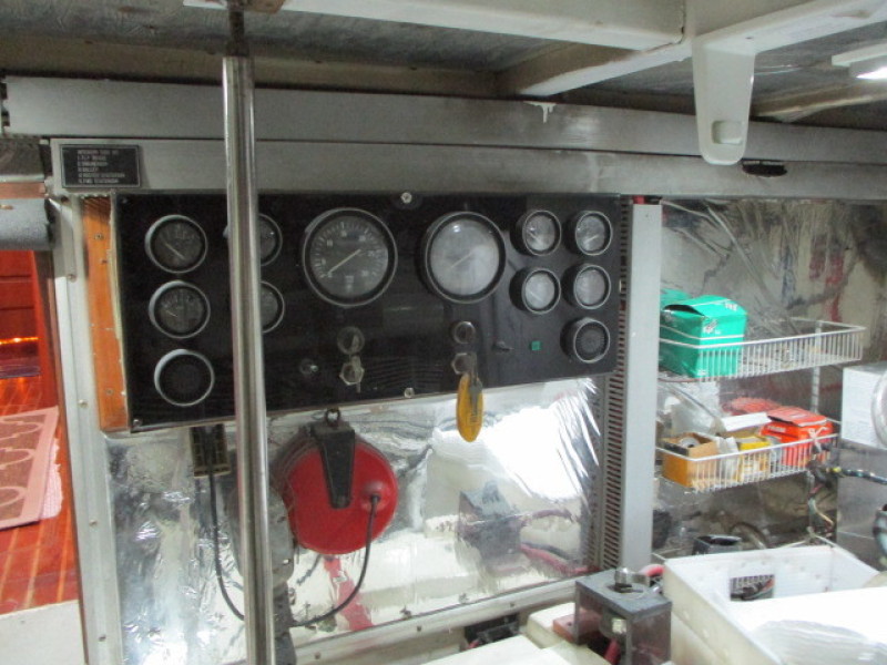 1990 Aquarius Trawler