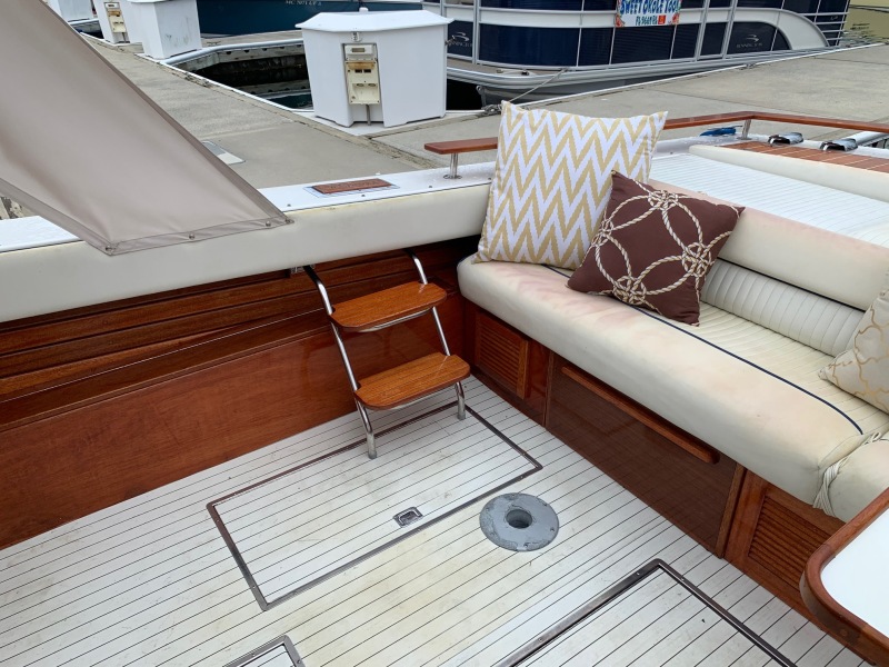 1992 Windsor Craft Picnic Boat