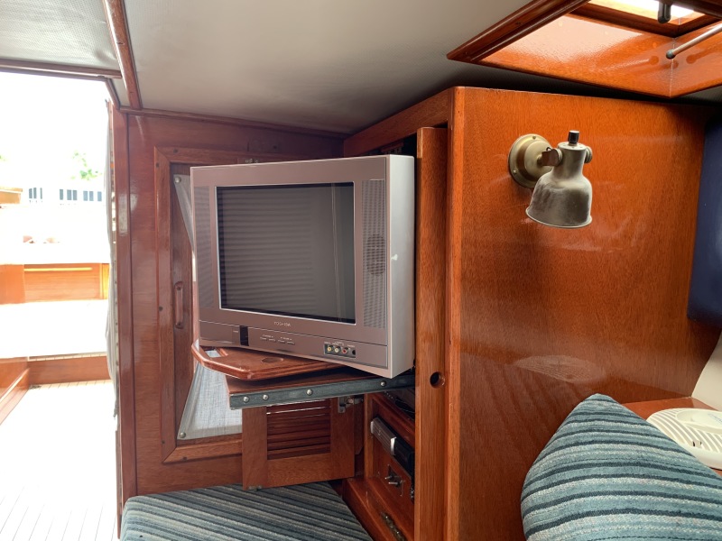 1992 Windsor Craft Picnic Boat