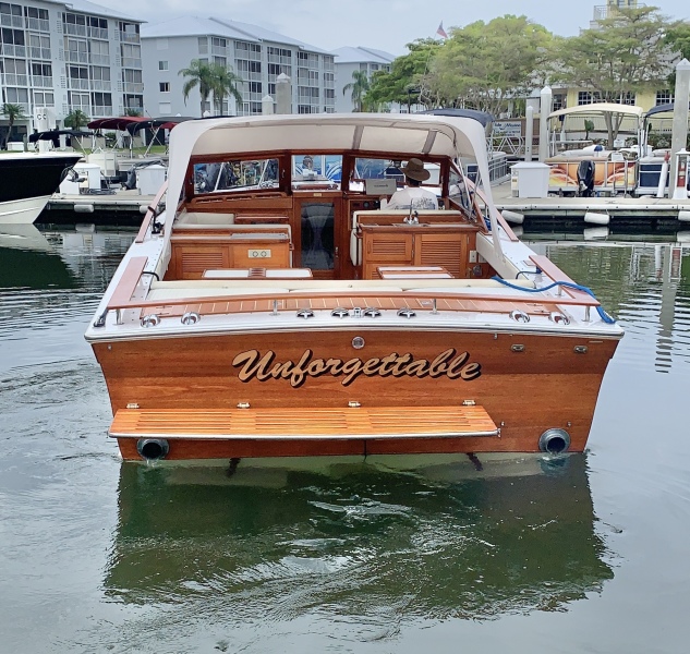 1992 Windsor Craft Picnic Boat