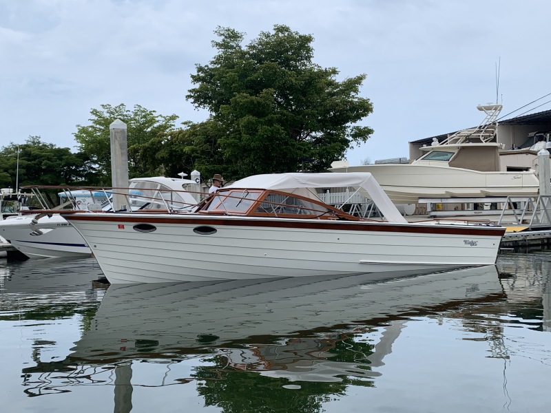 1992 Windsor Craft Picnic Boat