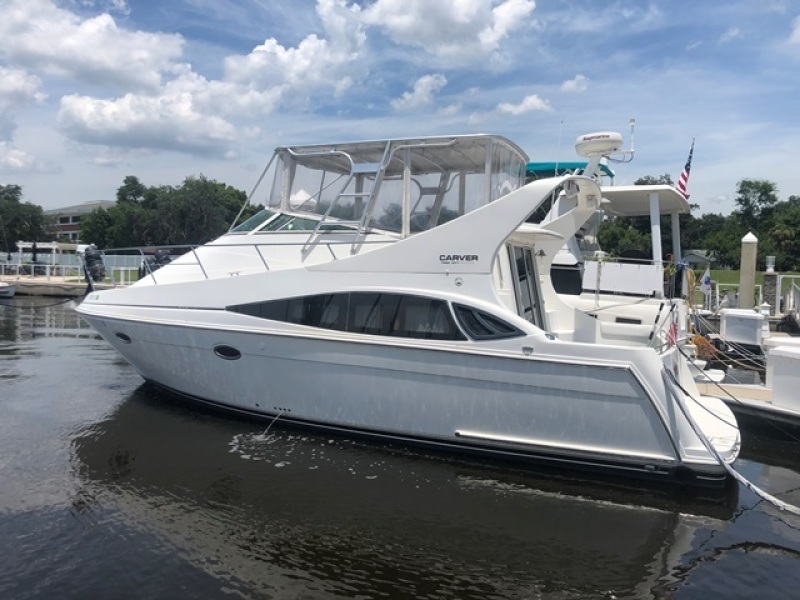2004 Carver 360 Mariner