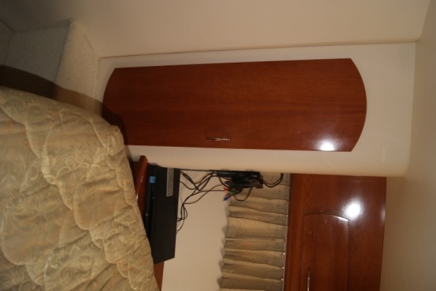 2004 Carver 360 Mariner