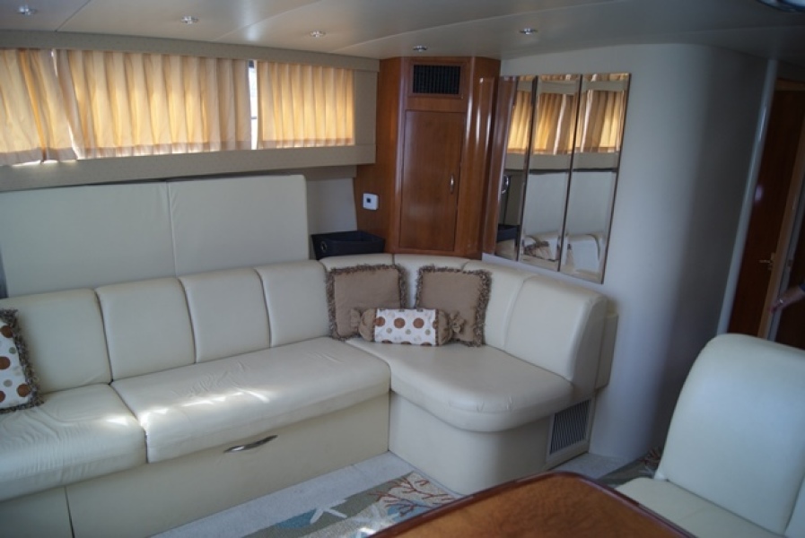 2004 Carver 360 Mariner