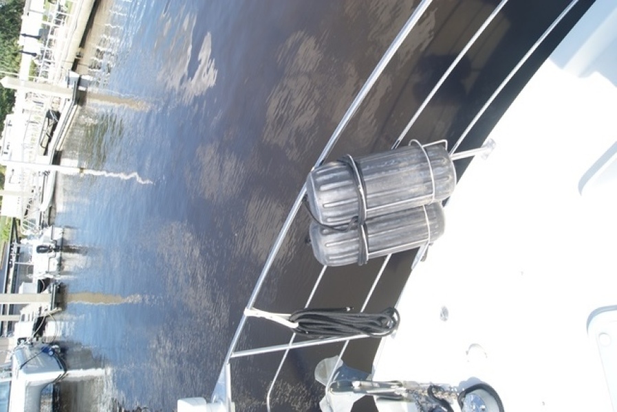 2004 Carver 360 Mariner