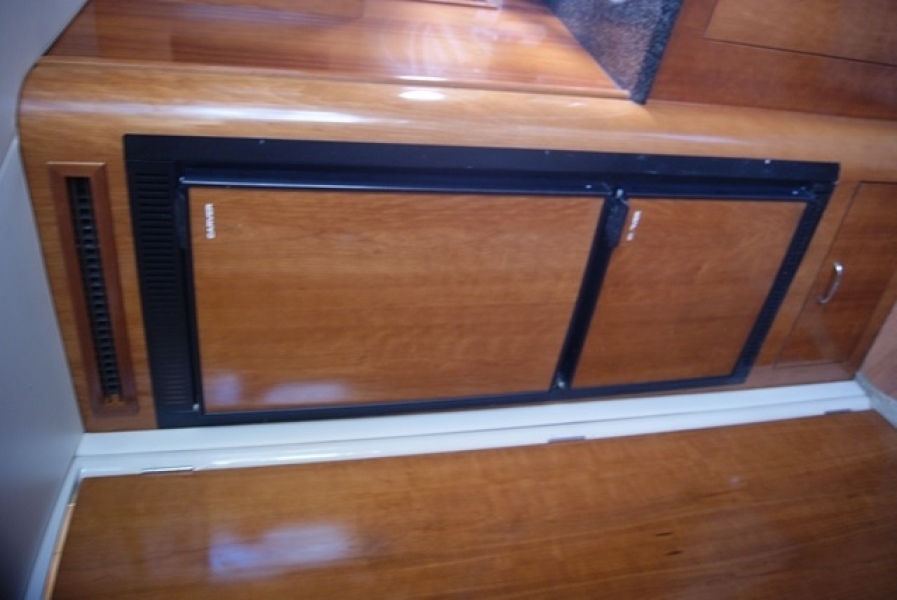 2004 Carver 360 Mariner